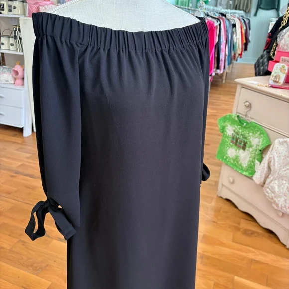 Vince Camuto Black Off-Shoulder Mini Dress Size 6 - Picture 2 of 8